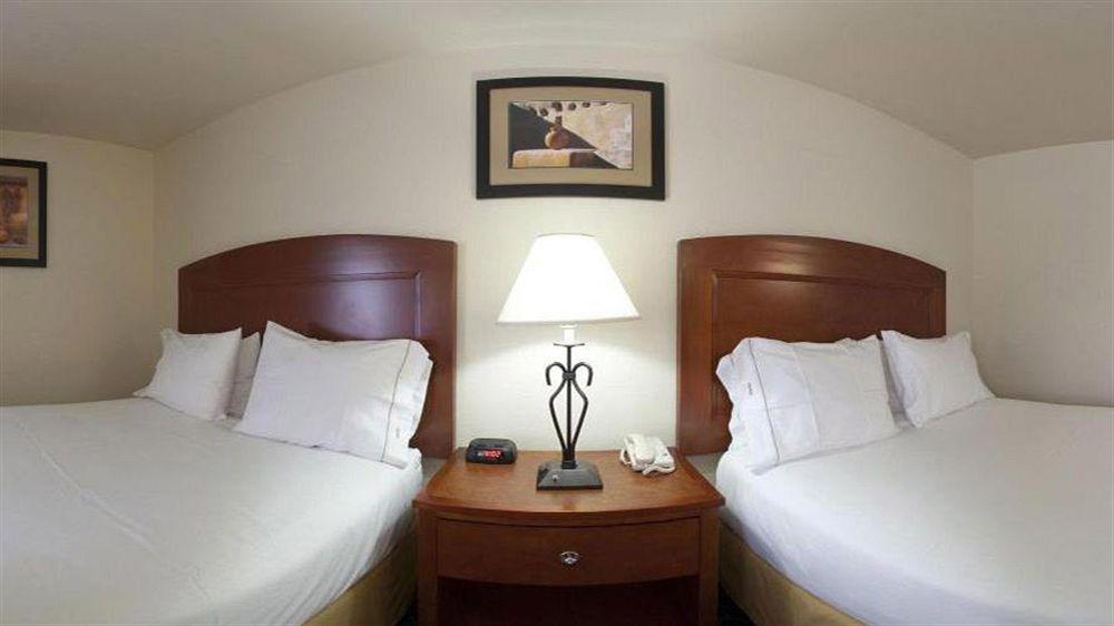 Holiday Inn Express Tucson-Airport By Ihg Bagian luar foto