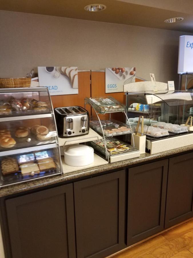 Holiday Inn Express Tucson-Airport By Ihg Bagian luar foto
