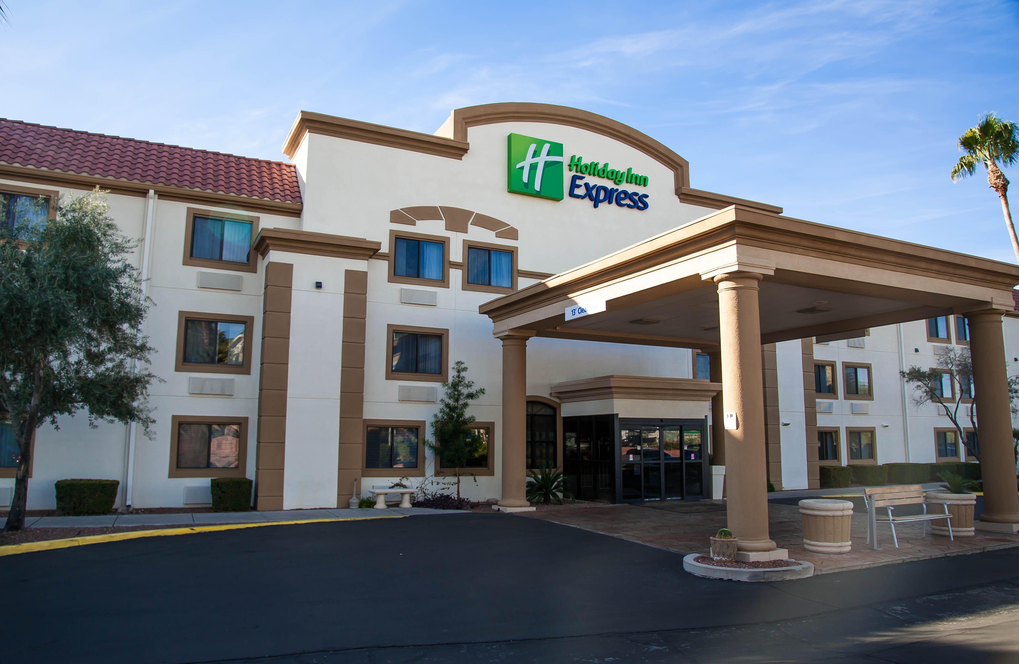 Holiday Inn Express Tucson-Airport By Ihg Bagian luar foto