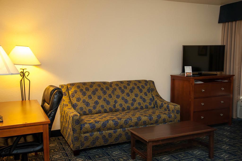 Holiday Inn Express Tucson-Airport By Ihg Bagian luar foto